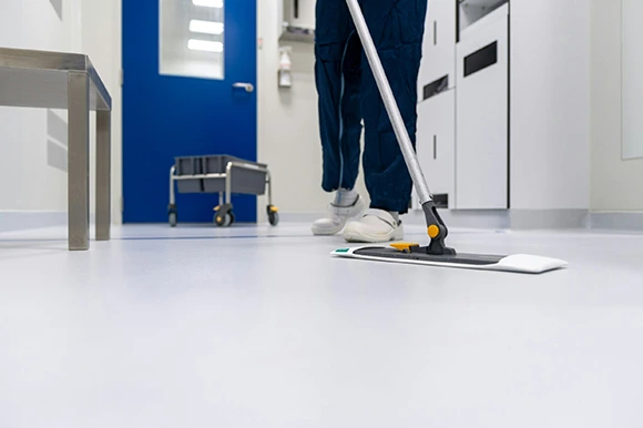 Trained medical cleaning experts in Pasadena, CA following strict healthcare protocols.